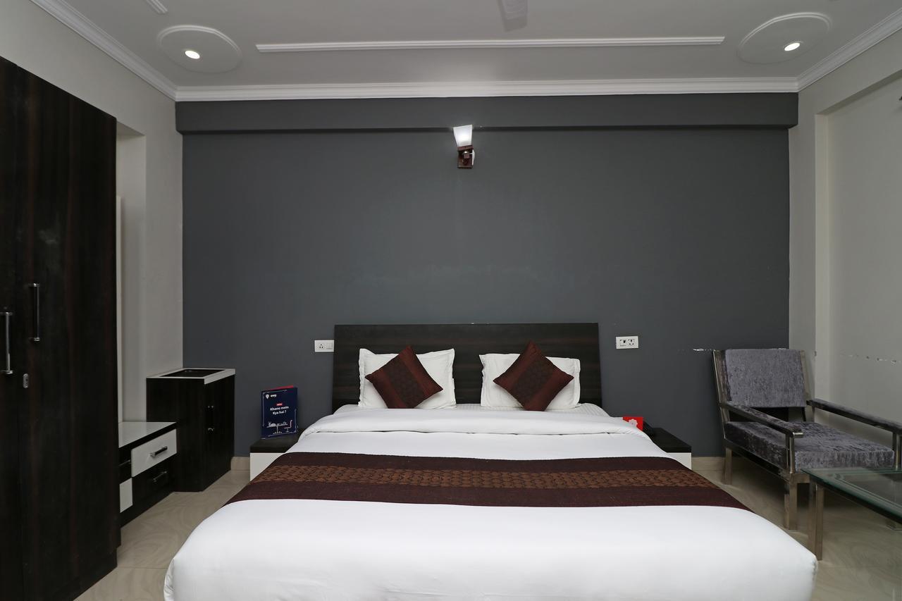 Hotel Oyo 11877 Royal Residency New Tehri Exteriér fotografie