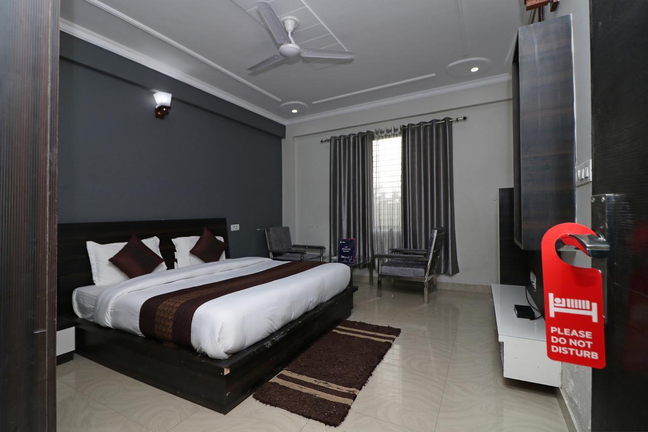 Hotel Oyo 11877 Royal Residency New Tehri Exteriér fotografie