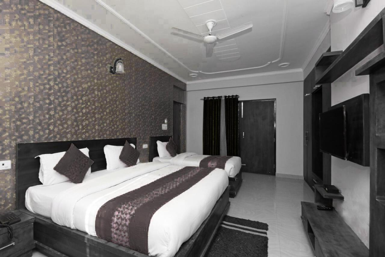 Hotel Oyo 11877 Royal Residency New Tehri Exteriér fotografie